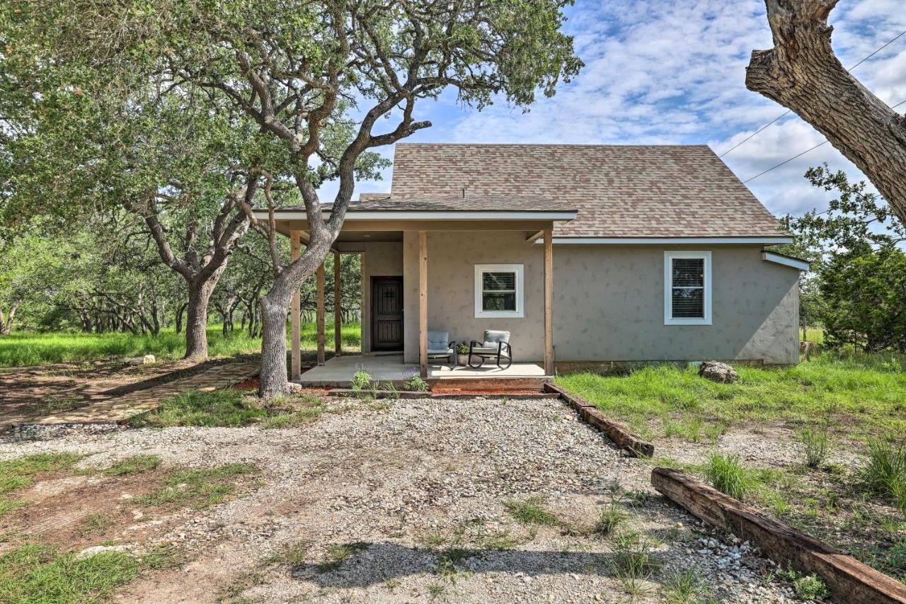 Cozy Spring Branch Cottage In Hill Country! Экстерьер фото