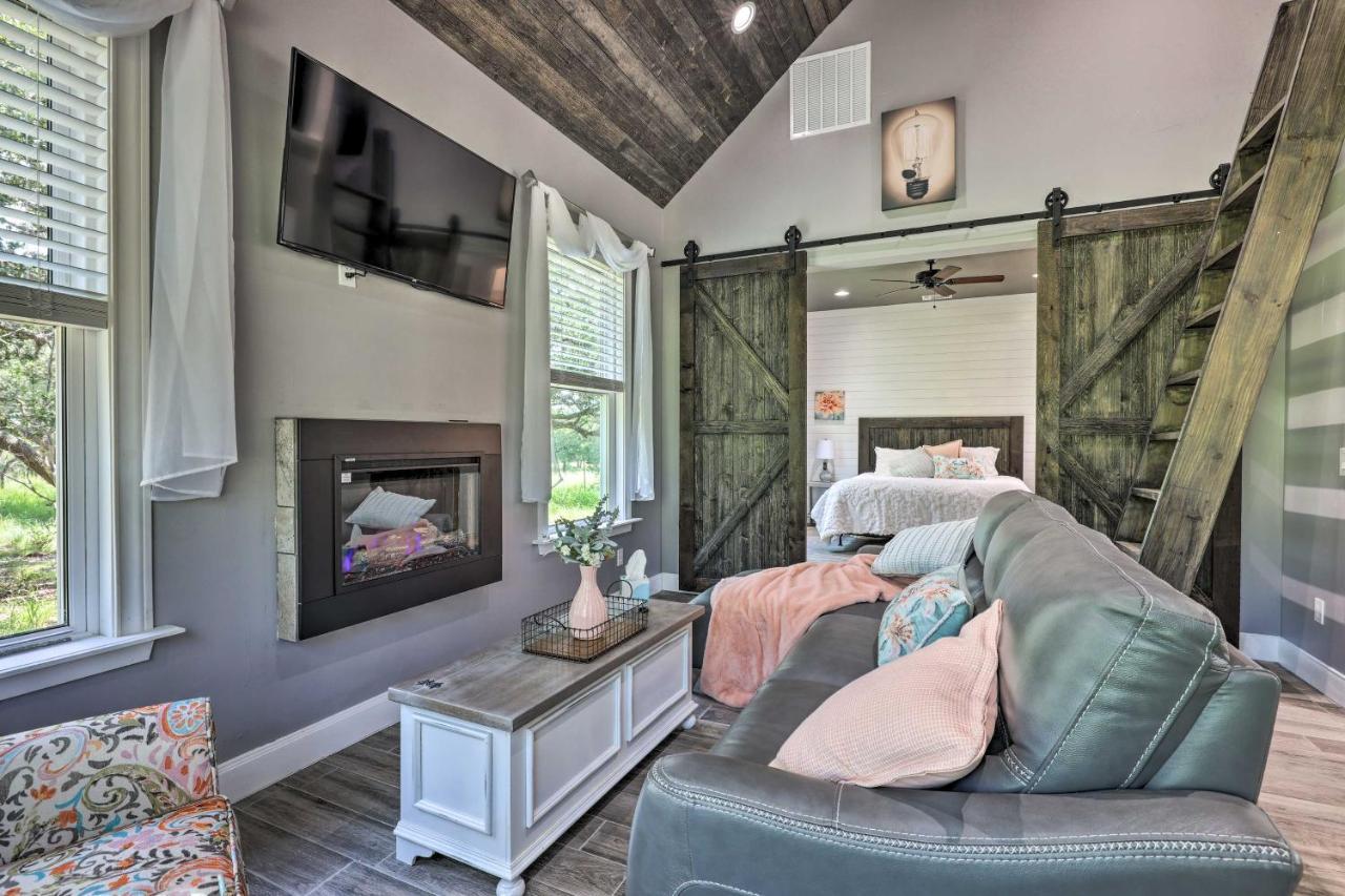 Cozy Spring Branch Cottage In Hill Country! Экстерьер фото